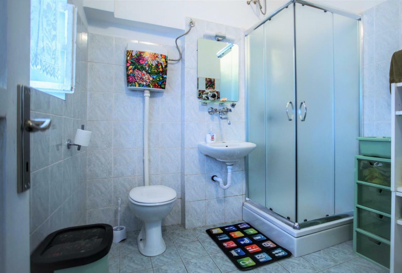 Apartment Dolores Đảo Đảo Cres Ngoại thất bức ảnh