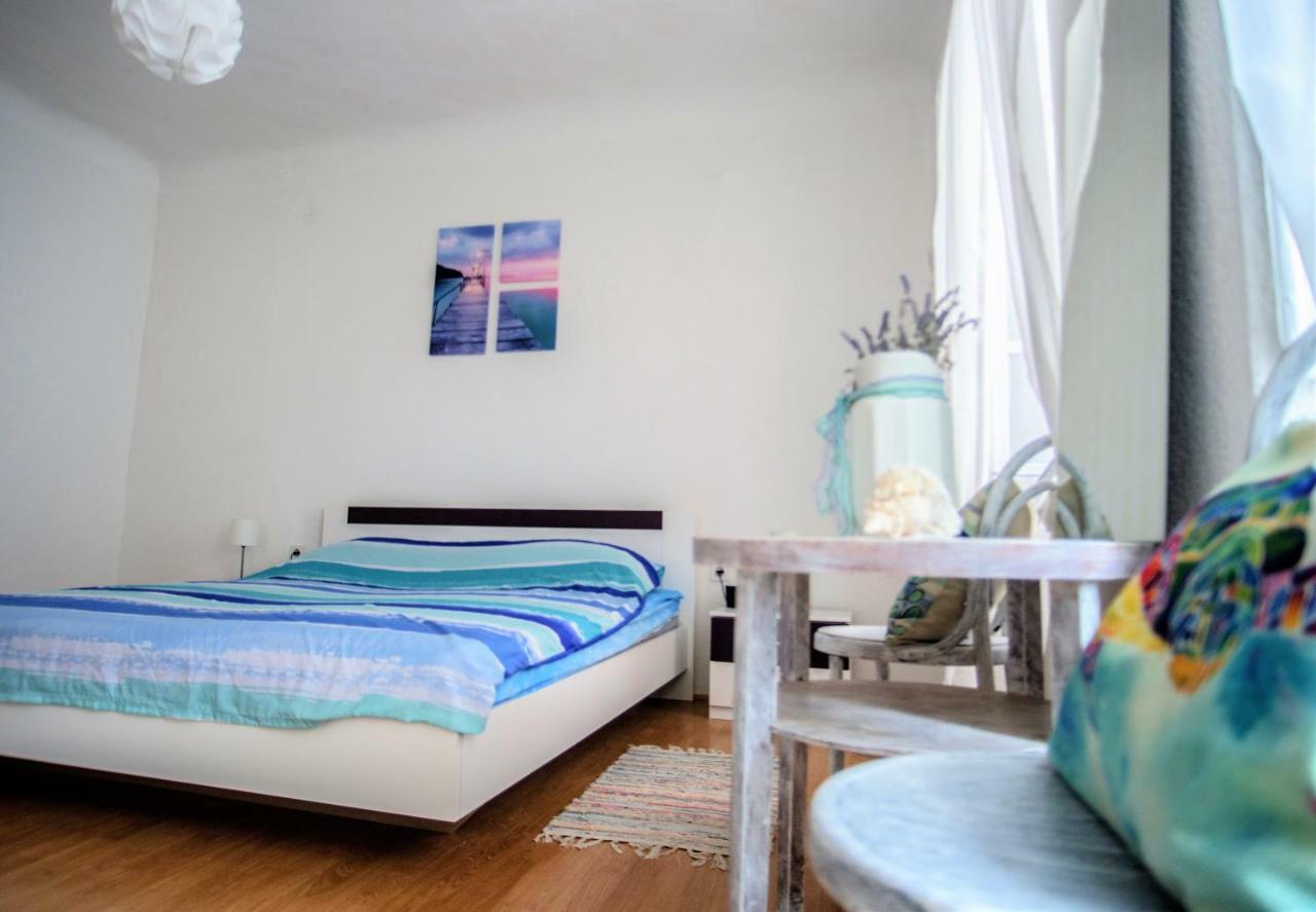 Apartment Dolores Đảo Đảo Cres Ngoại thất bức ảnh